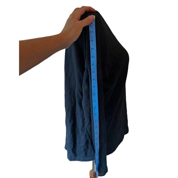 Lilla P Black Yoke Front Hi-Low Tee in Loose Knit Slub - Large - Picture 6 of 6